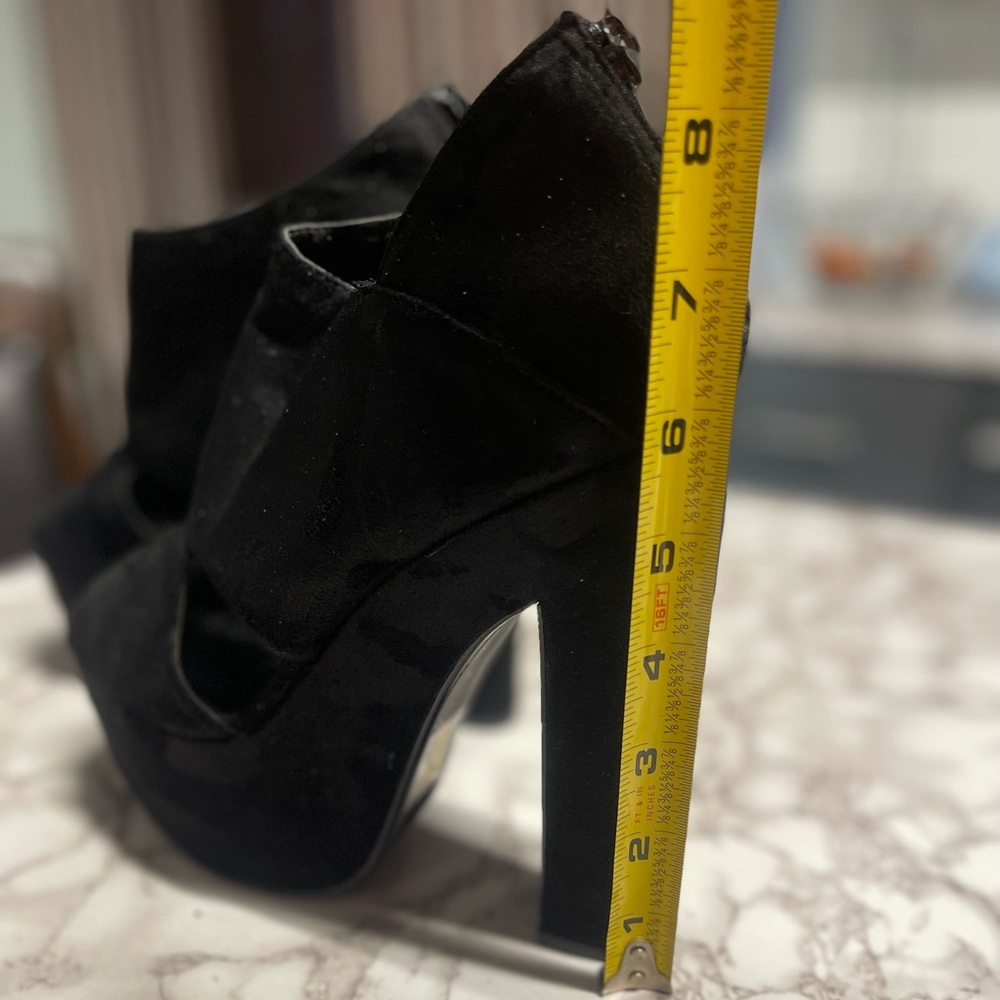High heels - Picture 6 of 6